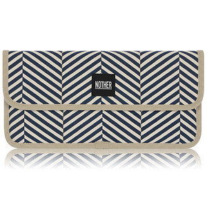 nother Sleeve Pouch for Wireless Keyboard / 나더 애플 블루투스 무선 키보드 파우치 (Slash/Navy)